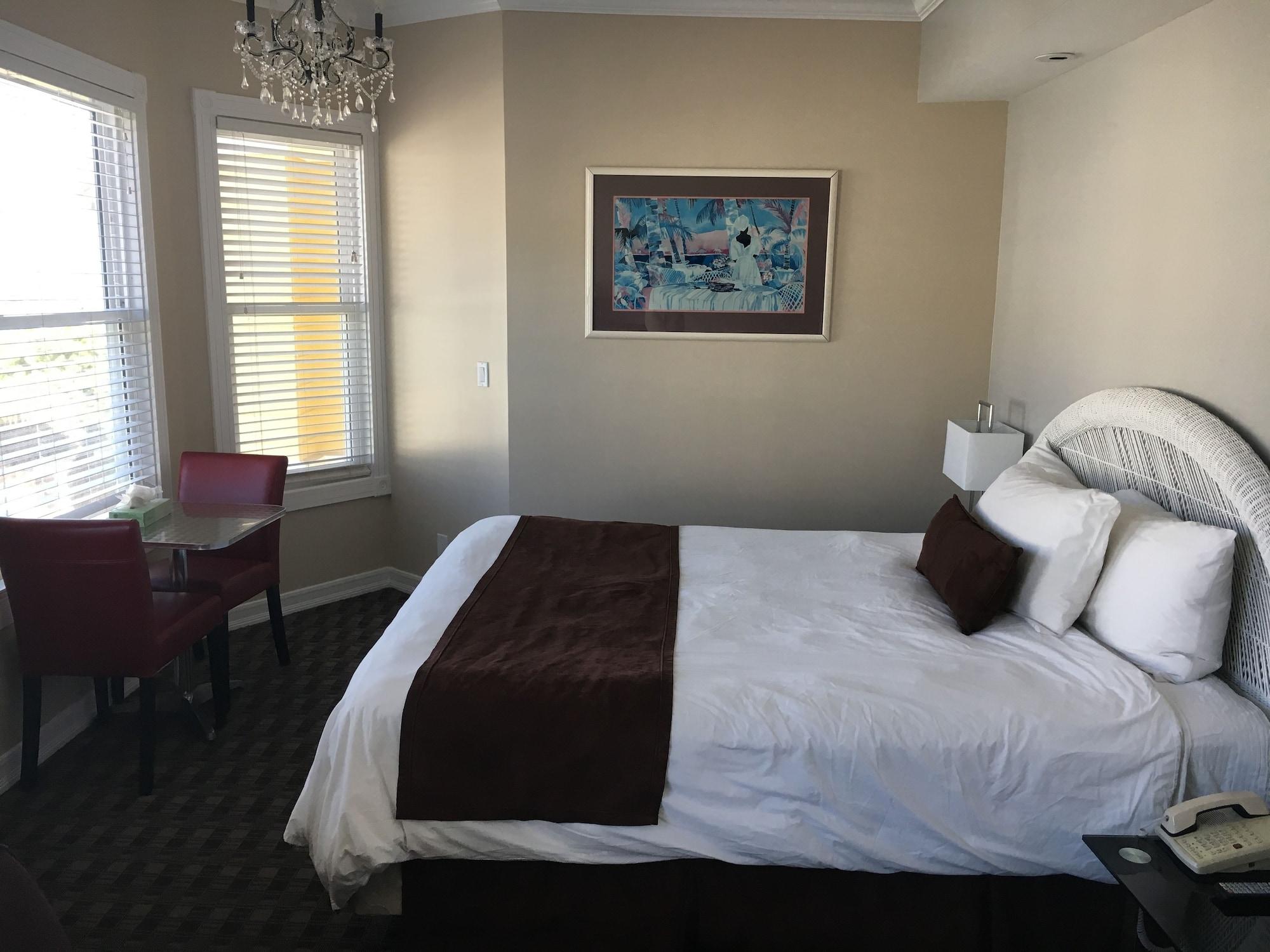Glenmore Plaza Hotel Avalon Buitenkant foto