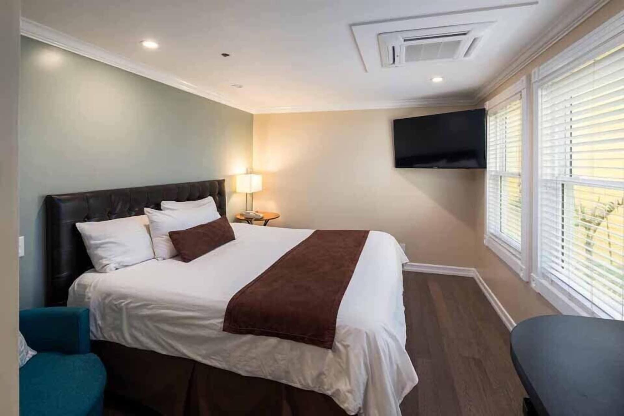 Glenmore Plaza Hotel Avalon Buitenkant foto